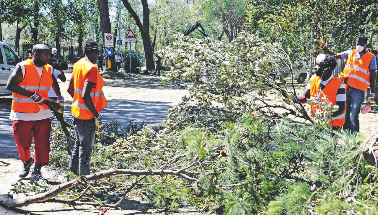 Immigrazione, costi e benefici: ecco il bilancio degli stranieri che vivono in Italia