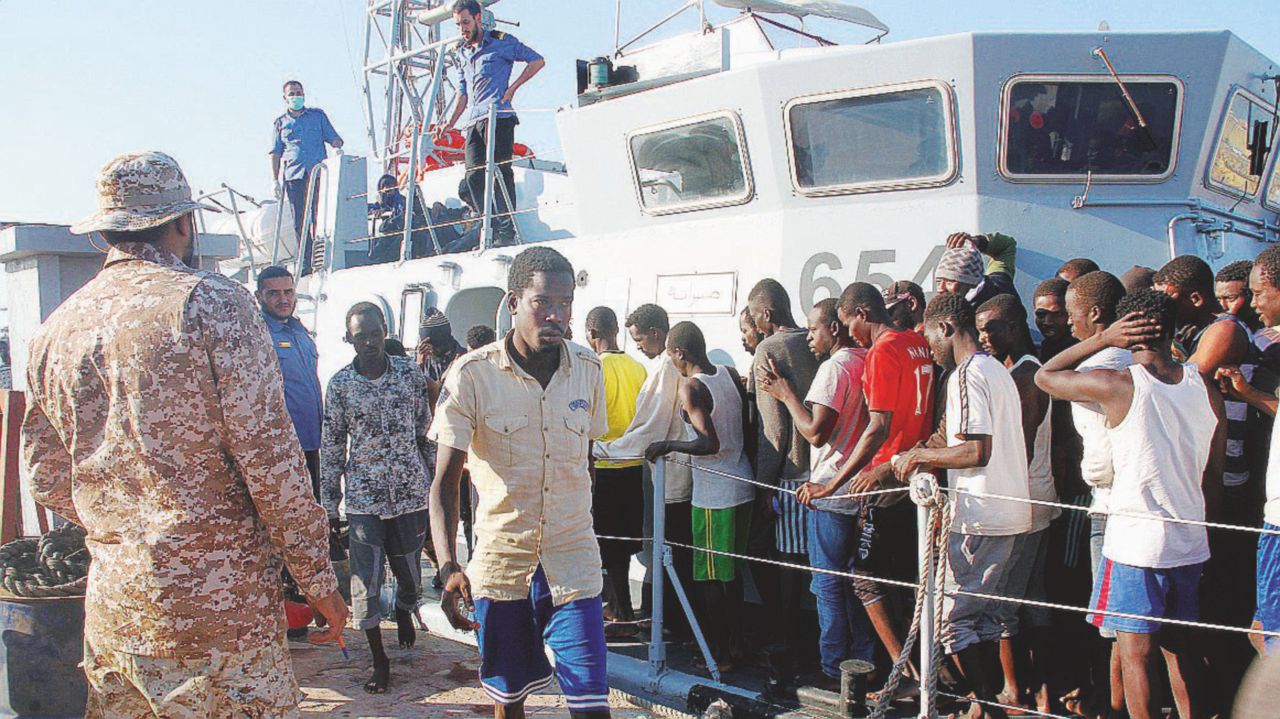 Migranti, ora l’Europa della Ragione deve informarli a casa loro