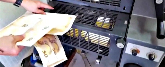 Copertina di Taranto, scoperta una “zecca” clandestina nascosta tra gli uliveti: stampati 8 milioni di euro falsi