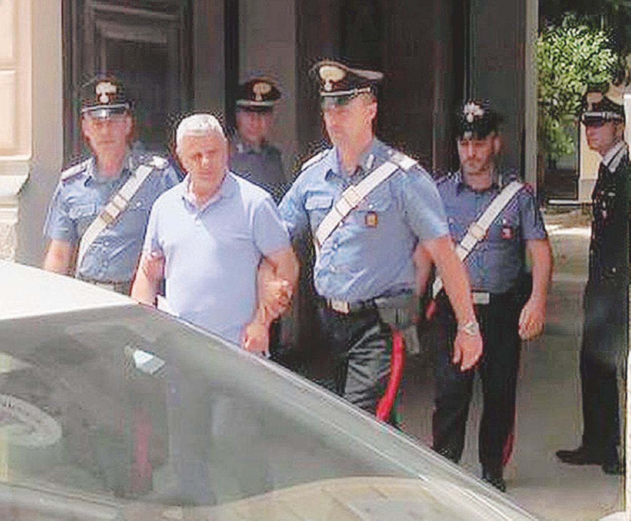 Le accuse - L’arresto di Fratello, accusato di intermediazione fittizia di beni e bancarotta fraudolenta Arrestato Onofrio Fratello: condannato per mafia, gestiva coop di accoglienza