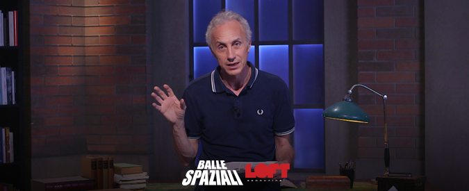 Copertina di Balle Spaziali, Marco Travaglio smonta tre fake news: dal vero orientamento del dl Dignità agli sprechi dell’Air Force Renzi