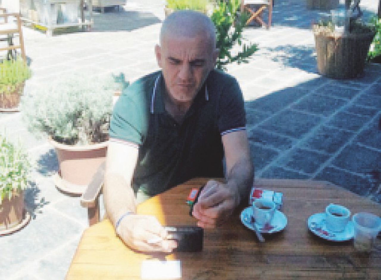 Outlet - Luigi Dagostino coinvolse Tiziano Renzi nel business della costruzione di centri commerciali - Ansa Dagostino rimane agli arresti: “Altri falsi”