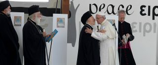 Copertina di Bari, Papa Francesco prega per il Medio Oriente davanti a 100mila persone. Fa rumore l’assenza del patriarca russo Kirill
