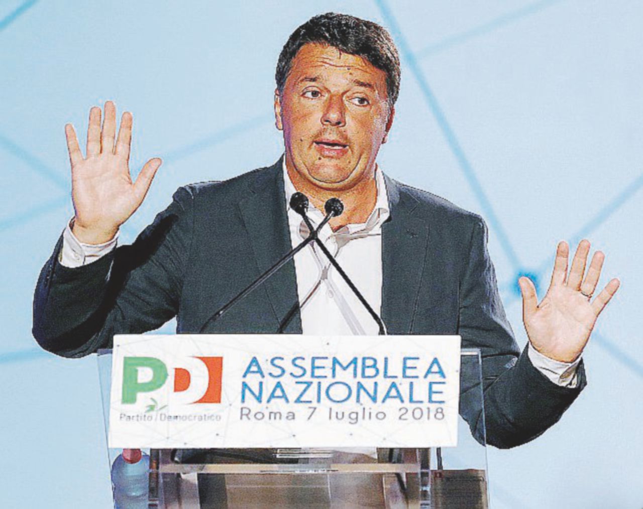 Copertina di Pd ai ferri corti. Renzi: “Sbagliate Matteo…”
