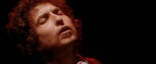 Copertina di Bob Dylan, Trouble no more: il docu film che racconta i concerti della conversione al cristianesimo del menestrello del rock