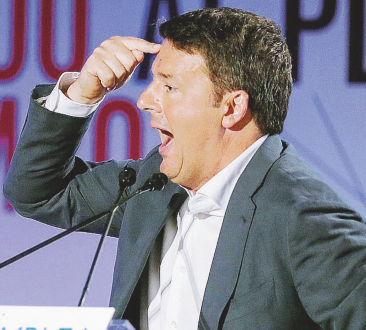 Renzi prepara l’esordio in tv su Mediaset