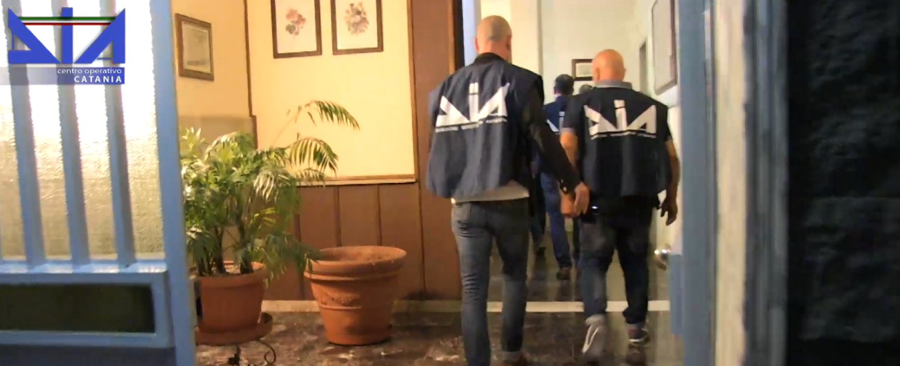 Copertina di Catania, buco da 10 milioni in una casa di cura: cinque arresti. C’è anche presidente associazione antimafia
