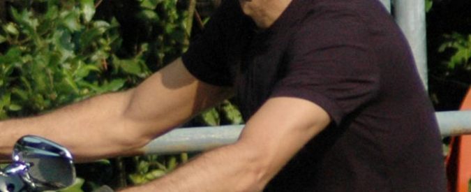 George Clooney, “incidente stradale in moto in Sardegna: scontro con un camioncino”