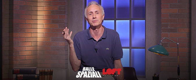 Copertina di Balle spaziali, Marco Travaglio smonta due fake news: i soldi pubblici ai giornali (che arrivano ancora) e il vero motivo dei naufragi