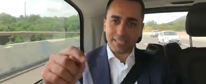 Copertina di Vitalizi, Di Maio: “Dopo la Camera tocca a regioni e Senato. Poi taglieremo le pensioni d’oro sopra ai 4mila euro”