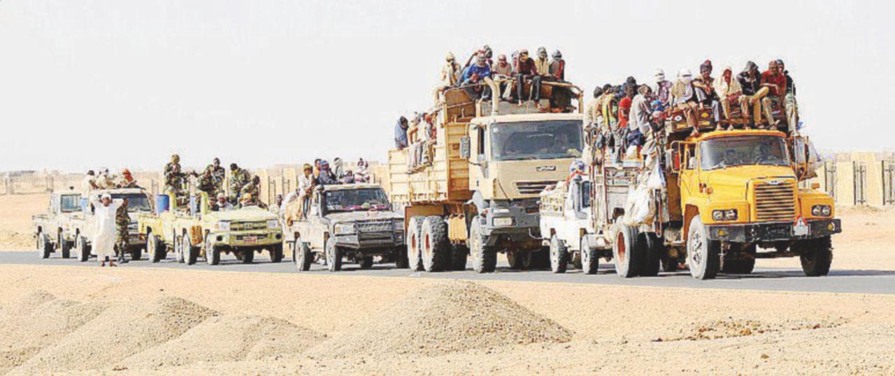 Copertina di “Per ogni morto in mare ce ne sono due nel deserto”