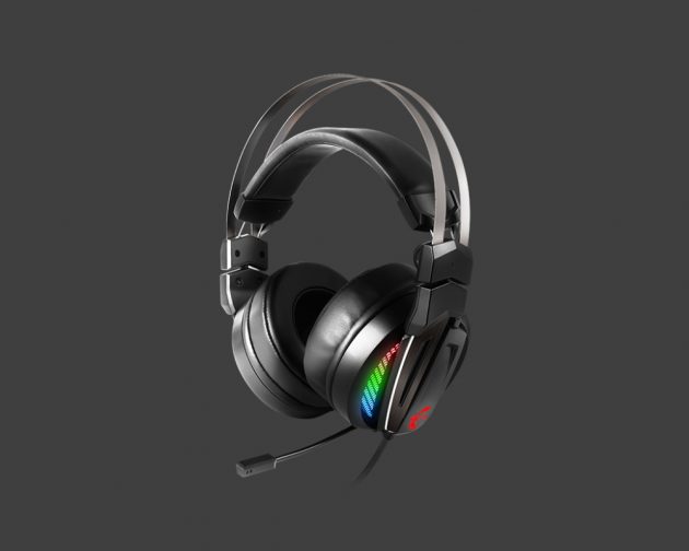 MSI Immerse GH70: Ottimo comfort e design, microfono migliorabile