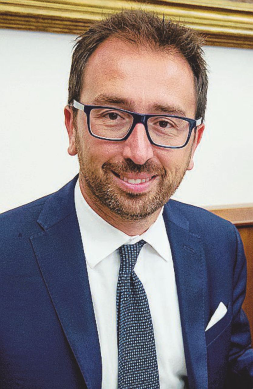 Copertina di Bonafede dovrà decidere se autorizzare l’indagine contro il collega del Viminale