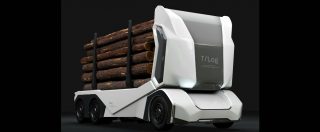 Copertina di Einride T-Log, il camion-robot che viene dalla Svezia e trasporta legna – FOTO