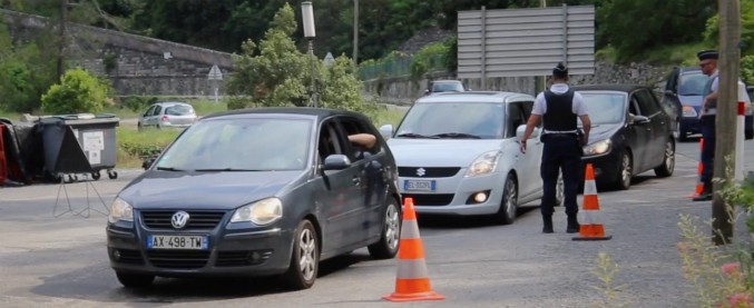 Copertina di Migranti, tra i Passeur des Humanité. I francesi che lottano per l’apertura delle frontiere nella valle militarizzata