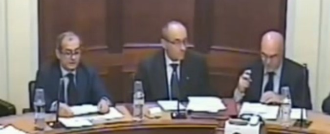 Copertina di Tria: “Pace fiscale non è condono. Favorire estinzione debiti e non guardare solo a riscossione”