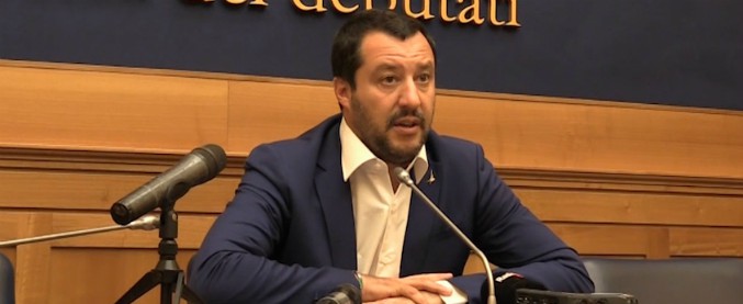 Diciotti, Matteo Salvini è indagato dalla procura di Agrigento: l’inchiesta passa al tribunale dei ministri