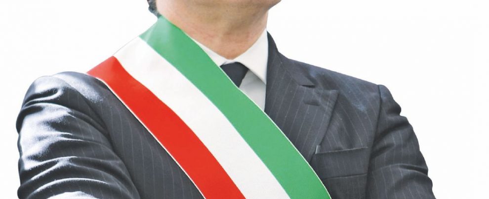 I lavori - Un cantiere della Metro C davanti al Colosseo. E l’ex sindaco di Roma Gianni Alemanno - Ansa Metro C: verso il processo in 25, c’è pure Alemanno