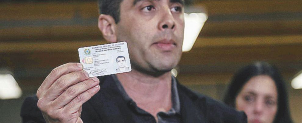 Fine della corsa - Denis Furtado dopo l’arresto: era ricercato da tre giorni - Ansa Dottor “culetto”: da mago dell’estetica alle manette