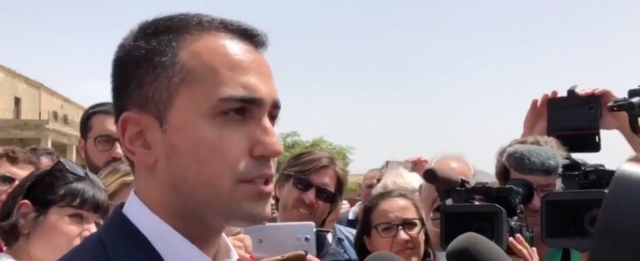 Copertina di Decreto dignità, Di Maio: “Pd non vuole il giusto indennizzo? Incomprensibile una sinistra contro diritti ai lavoratori”