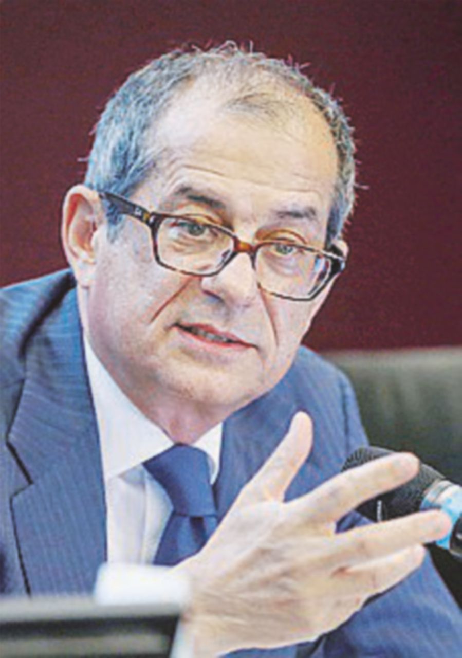 Tria avvisa Lega e M5S: “Sì al programma, nei limiti di bilancio”