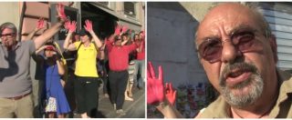 Copertina di Migranti, “Mani rosse” davanti al Viminale: “Con Salvini strage di Stato”. C’è anche Vauro: “Fermiamo la barbarie”