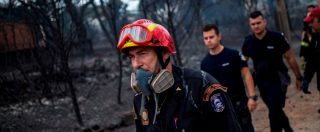 Incendi Grecia, pochi mezzi per i vigili del fuoco e zero piani di emergenza: i tagli per la Troika dietro il ritardo dei soccorsi
