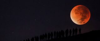 Copertina di Eclissi totale di Luna, il 27 luglio sarà la più lunga del secolo: il nostro satellite diventerà rosso per 103 minuti