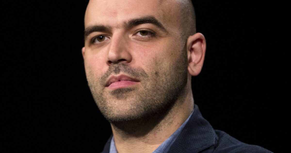 Roberto Saviano: “Fiero di essere escluso da un Governo così ignorante”. Lo scrittore invitato lo stesso a Francoforte dai tedeschi