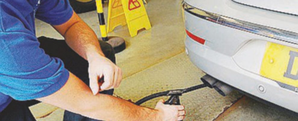 Furbata - I consumi falsati - LaPresse Dieselgate, ora i costruttori gonfiano le emissioni (perché così conviene)