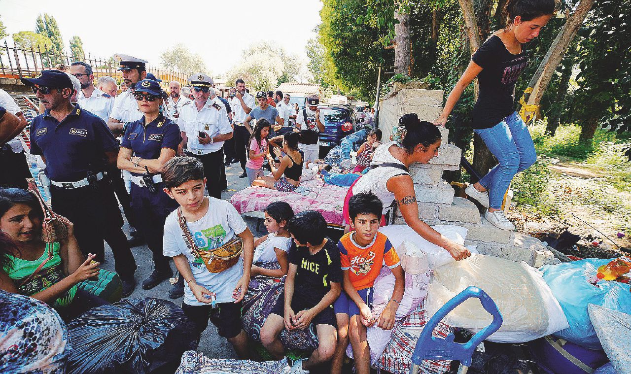 Prima Raggi sgombera. Poi Strasburgo dà l’ok