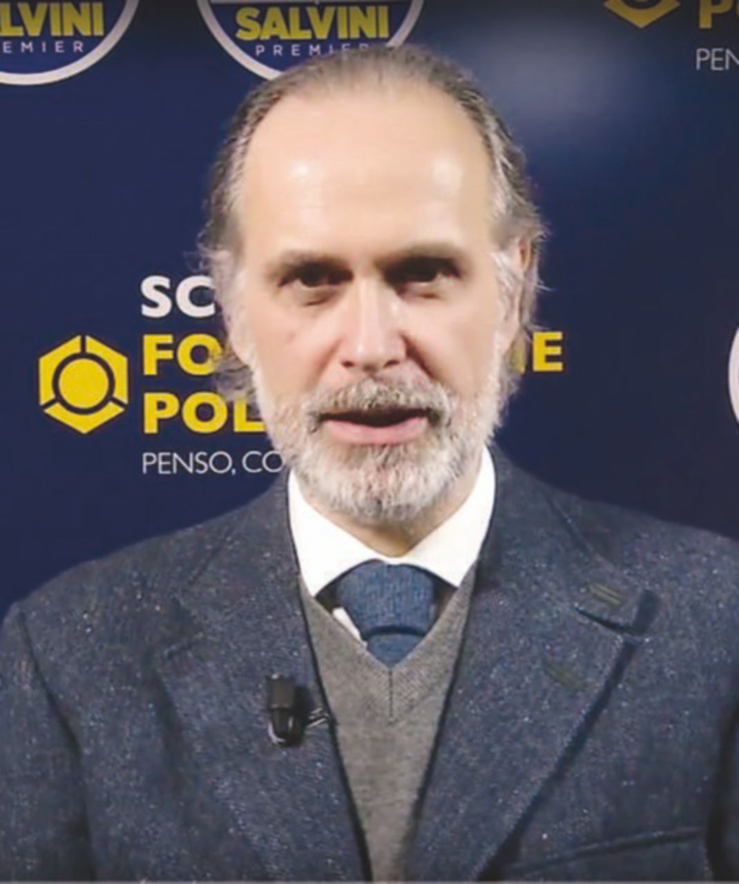 Il consigliere che insulta e imbarazza il Colle