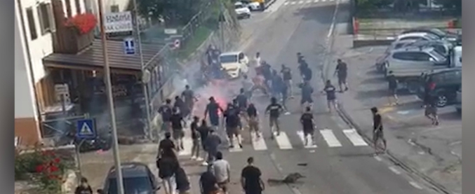 Copertina di Lazio-Spal, la violenza non conosce ferie: scontri tra tifoserie prima dell’amichevole ad Auronzo di Cadore