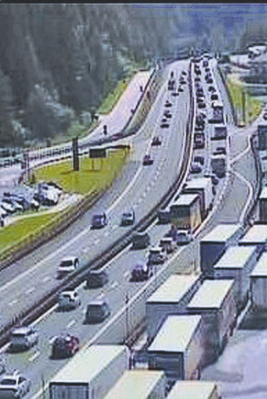 Copertina di Concessione per l’A22, Toninelli fa come Delrio