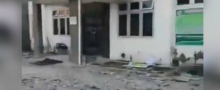 Copertina di Terremoto Indonesia, le immagini dall’isola di Lombok: l’ospedale è a pezzi e arriva una nuova scossa