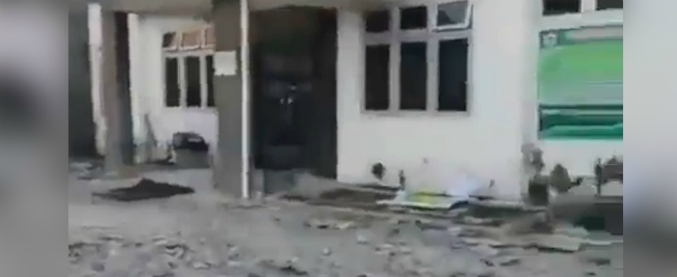Copertina di Terremoto Indonesia, le immagini dall’isola di Lombok: l’ospedale è a pezzi e arriva una nuova scossa