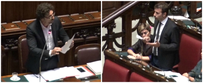 Copertina di Migranti, botta e risposta tra Palazzotto (LeU) e Toninelli: “Governo li riconsegna a carnefici”. “Nessuna violazione”