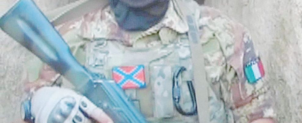 Prima linea - Immagini diffuse dai carabinieri sui combattenti italiani schierati in Ucraina con i filorussi - Ansa Saluti dal Donbass: “Torno in Italia e sparo a tutti”