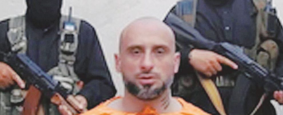 Lo strano caso del turista rapito dai “terroristi” Lo strano caso del turista rapito dai “terroristi”