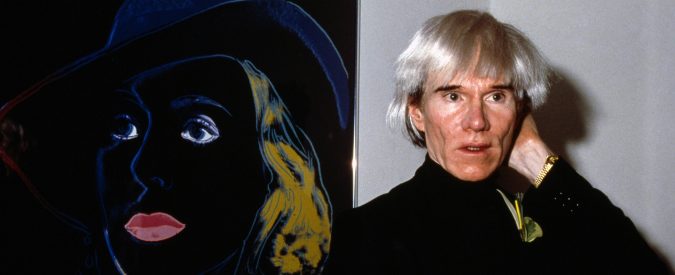 Buon compleanno, Andy Warhol! Sai che il mio sogno è essere intervistato da Magalli?