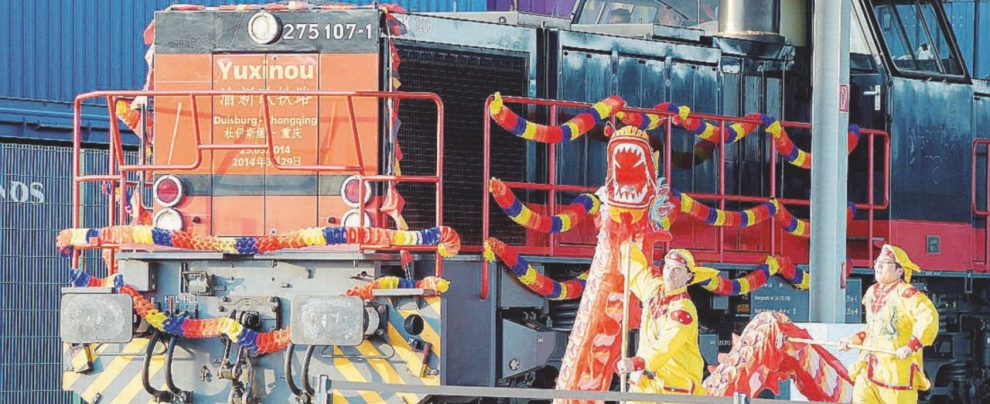 Macchina da guerra - Un treno merci che collega Chongqing a Duisburg - Ansa Non c’è solo la ‘ndrangheta: Duisburg e il dragone cinese