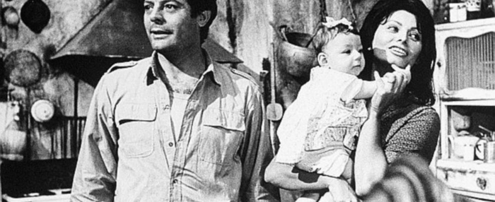 Il film - Marcello Mastroianni e Sofia Loren in “Ieri oggi domani” Vasvija “Madame furto” sempre incinta. L’“Adelina”della Loren ha la sua erede
