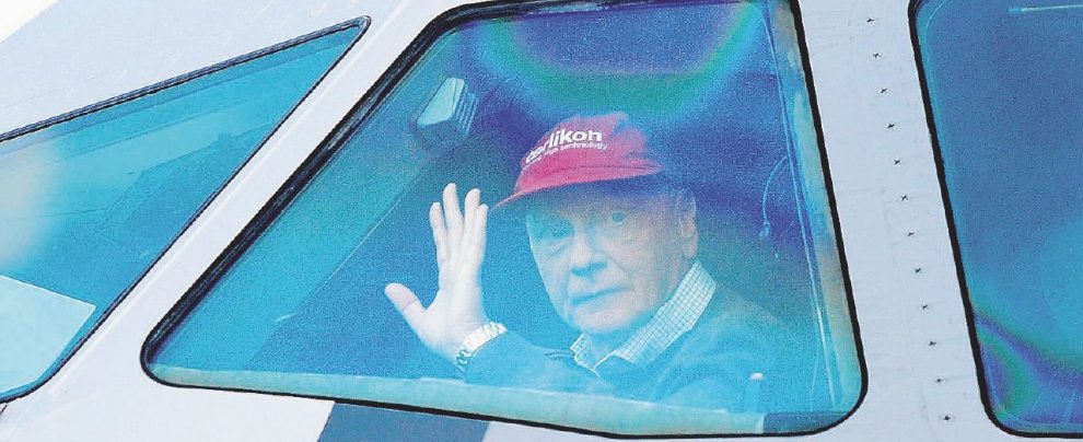 First class - L’ex campione del mondo di Formula 1 Niki Lauda, anche pilota di aerei - Ansa Austria-Ruanda in sei ore e mezza: Niki volava veloce