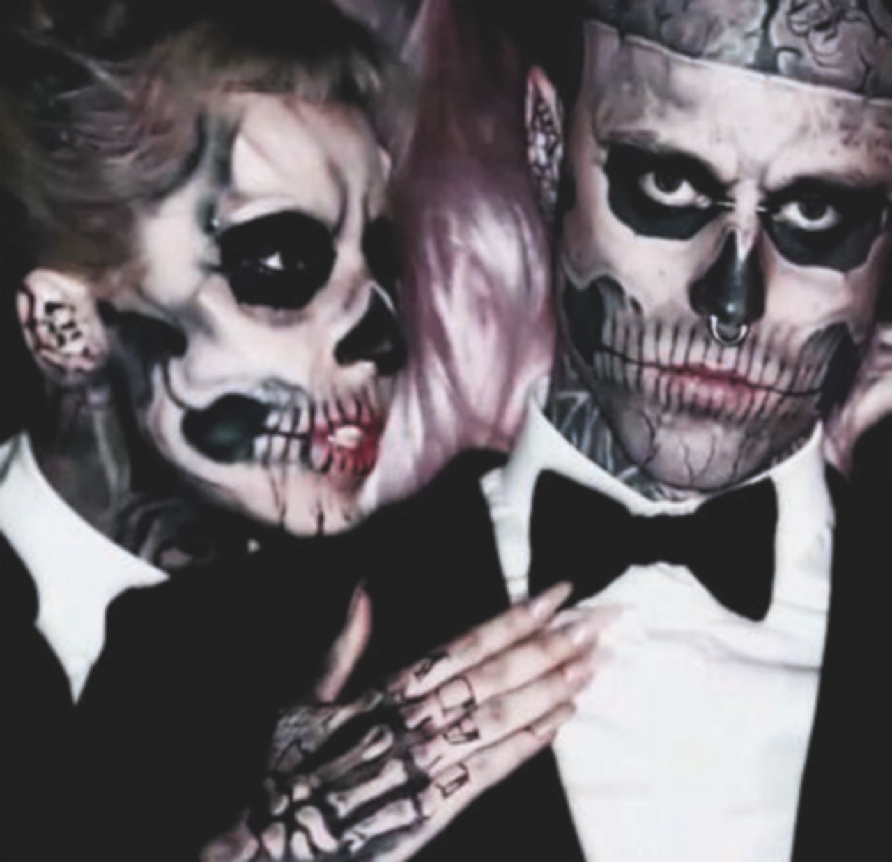 Copertina di Addio a Zombie Boy, tra i modelli più tatuati e amico di Lady Gaga