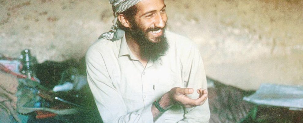 Osama nel 1998. - Ansa “Un bravo ragazzo rovinato dalle cattive amicizie”