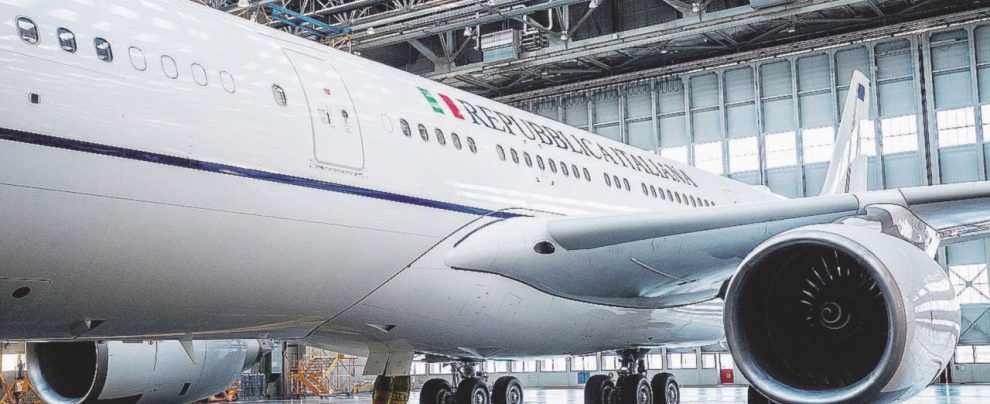 Atterrato - Renzi lo ha voluto “per promuovere l’export”, il nuovo governo ha rescisso il contratto - LaPresse Air Force, perché può essere danno erariale