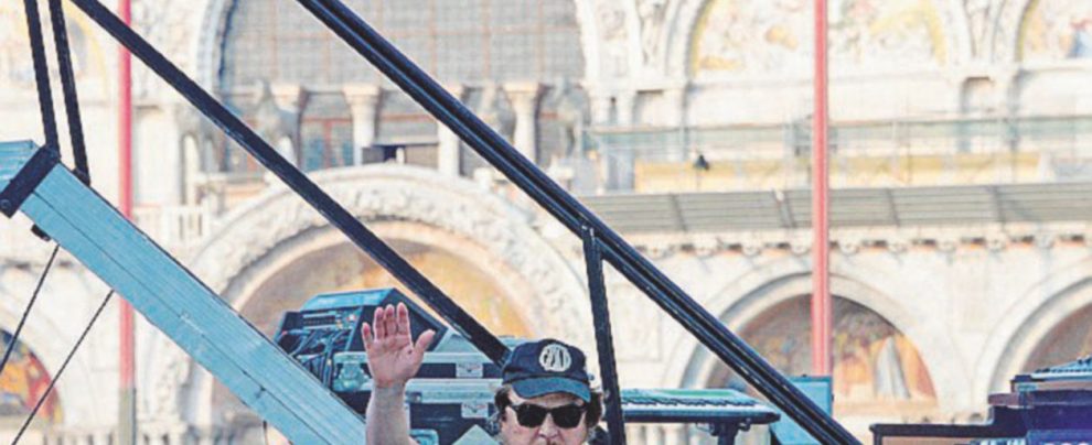 Due live il 3 e il 4 luglio - Zucchero Fornaciari in piazza San Marco a Venezia - Ansa “Il sindaco mente sulla donazione di Zucchero”