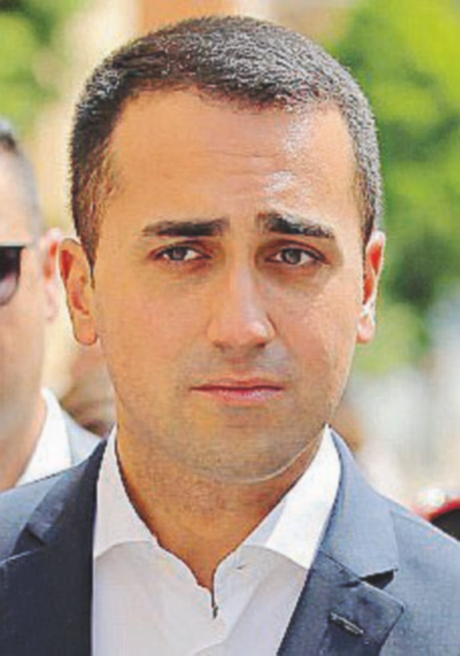 Di Maio: “No a strappi con l’Ue. L’aumento dell’Iva? Fake news” Di Maio: “No a strappi con l’Ue. L’aumento dell’Iva? Fake news”