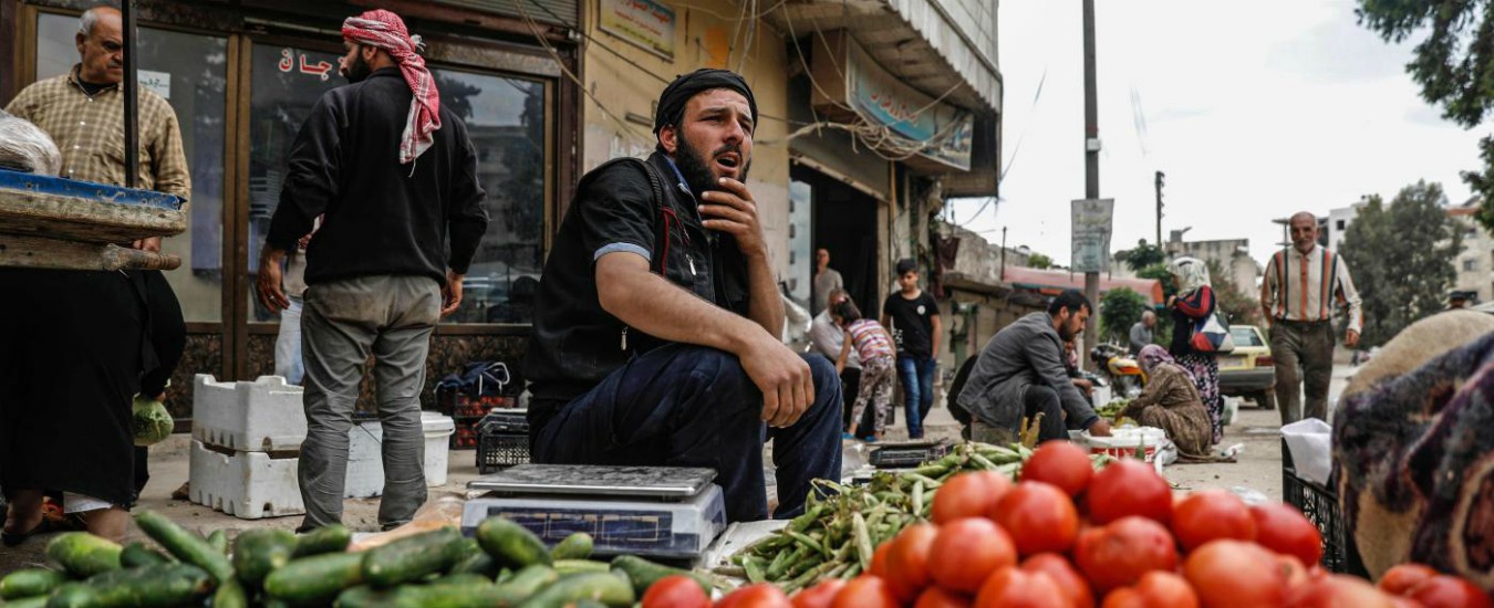 Copertina di Siria, ad Afrin la Turchia lascia fare il lavoro sporco ai gruppi anti-Assad