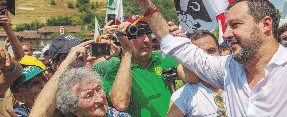 La Super Lega di Borghezio: i piani per la rete anti-Ue La Super Lega di Borghezio: i piani per la rete anti-Ue